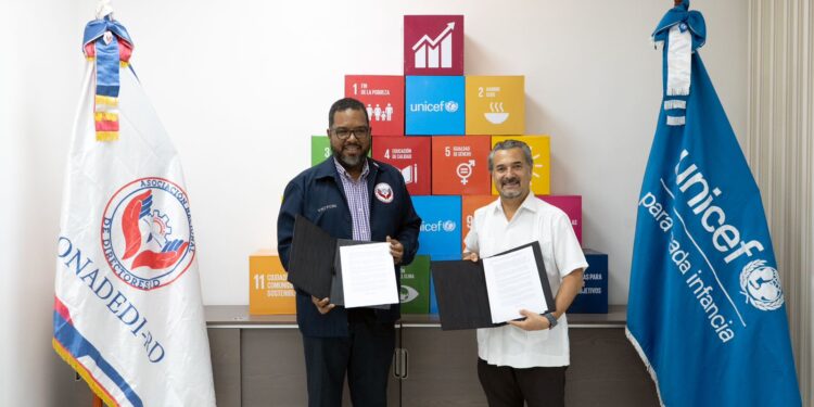 UNICEF y ASONADEDI RD firman acuerdo de colaboración para la promoción de la educación inclusiva