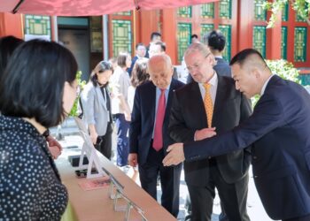 HONOR publicó el informe ESG 2023 en el Foro de Desarrollo Sostenible