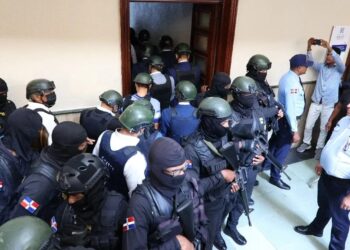 Dos imputados en caso Calamar acuerdan devolver al Estado casi 2 mil millones de pesos