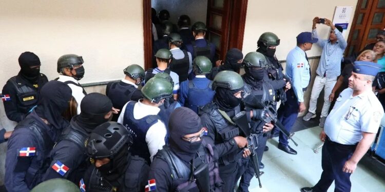 Dos imputados en caso Calamar acuerdan devolver al Estado casi 2 mil millones de pesos