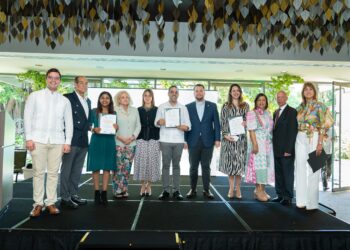 Realizan entrega del Premio “El Cambio Climático no conoce Fronteras” en memoria a Orlando Jorge Mera