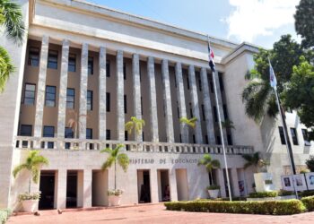 MINERD rechaza propuesta de ADP de suspender Concurso de Oposición Docente Focalizado 2024