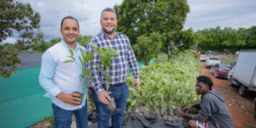 Pedernales busca aumentar y recuperar zona boscosa  Hecmilio Galván ejecuta Salvando Las Montañas en Pedernales