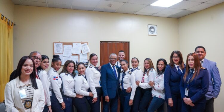 Director de Migración supervisa trabajos finales casas de acogida