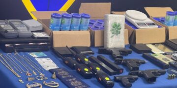 Desmantelan banda “Los 50-0”; ocupan armas, drogas y dinero en efectivo 