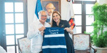 Alcaldesa Carolina Mejía designa a Frank Rainieri como mentor turístico de Santo Domingo