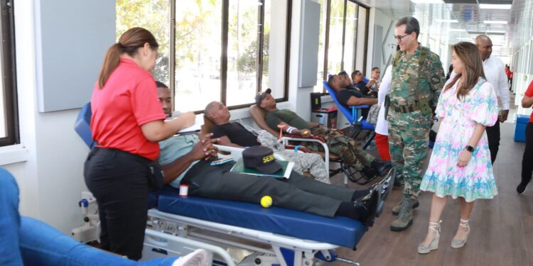 Banco de Sangre y Hemoderivados de las FF.AA. Conmemora el “Día Mundial del Donante de Sangre”