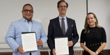 INAP enlaza vínculo con el Barna School; director apuesta al desarrollo de nuevas competencias para servidores públicos