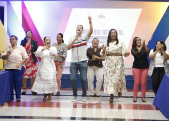 Seminario de Buenas Prácticas del Nivel Primario impulsando la calidad educativa en la Regional 15