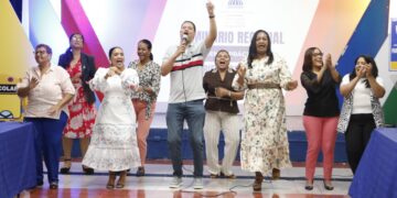 Seminario de Buenas Prácticas del Nivel Primario impulsando la calidad educativa en la Regional 15