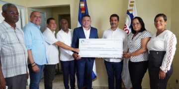 Proindustria entrega fondos para construcción de naves industriales en Zona Franca Hato Mayor