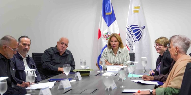 Eduardo Villanueva obtiene el Premio Nacional de las Artes Escénicas 2024