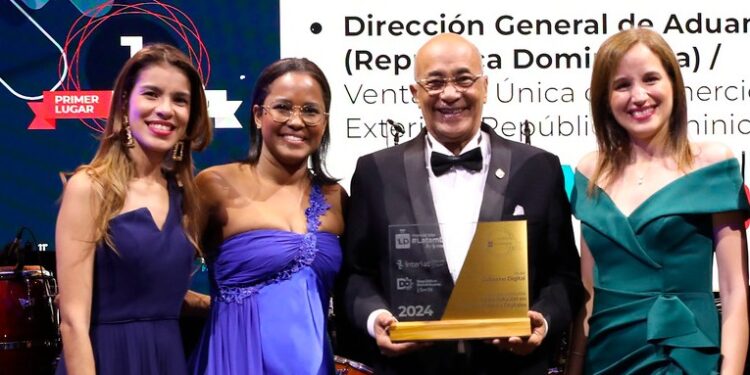 Aduanas es reconocida como el mejor servicio público digital de Latinoamérica