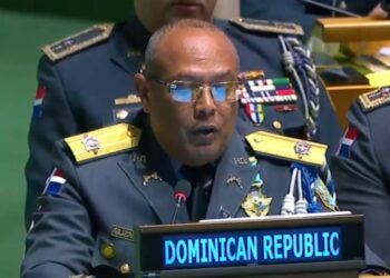 Participación 𝐝𝐞𝐥 d𝐢𝐫𝐞𝐜𝐭𝐨𝐫 g𝐞𝐧𝐞𝐫𝐚𝐥 𝐝𝐞 𝐥𝐚 𝐏N 𝐞𝐧 𝐥𝐚 𝐂𝐮𝐚𝐫𝐭𝐚 𝐂𝐮𝐦𝐛𝐫𝐞 𝐝𝐞 𝐉𝐞𝐟𝐞𝐬 𝐝𝐞 𝐏𝐨𝐥𝐢𝐜𝐢́𝐚 𝐝𝐞 𝐍𝐚𝐜𝐢𝐨𝐧𝐞𝐬 𝐔𝐧𝐢𝐝𝐚𝐬 NY