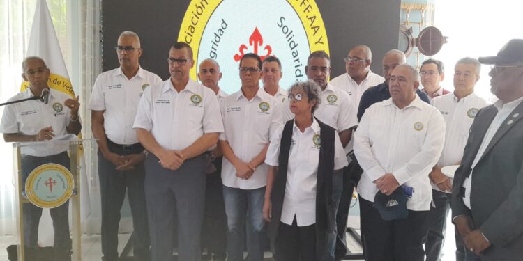 Generales se comprometen a transformar la vida de Los Veteranos