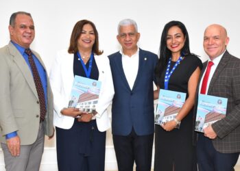 Presidente del Senado Ricardo de los Santos encabeza puesta en circulación de la “Revista Representación”