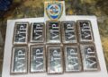 PN ocupan 10 paquetes de presunta cocaína mediante operativos focalizados en Villa Mella