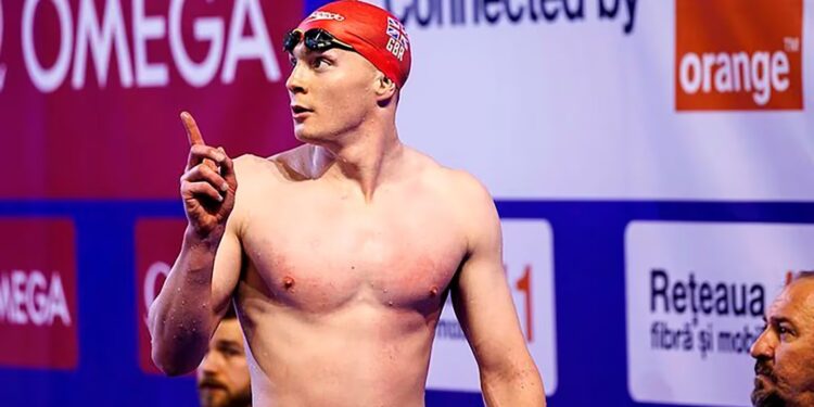 Joven nadador diagnosticado con  tres tumores cerebrales inoperables