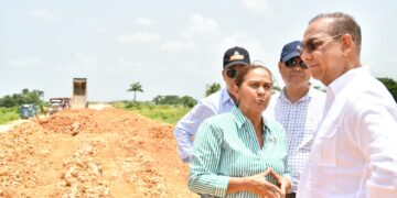 Deligne Ascención destaca avances en trabajos de construcción de circunvalaciones SFM y Nagua