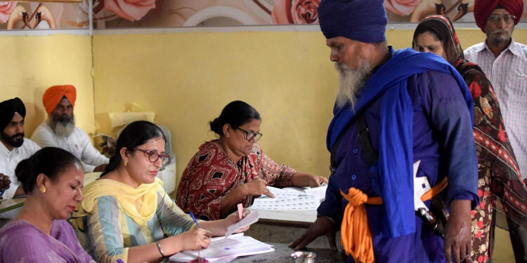 Concluyen las elecciones generales de La India tras 44 días