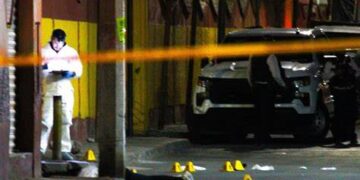 Grupo armado dispara e incendia negocio de alcalde electo en el centro de México