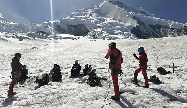 Hallan momificado a estadounidense desaparecido hace 22 años en nevado de Perú
