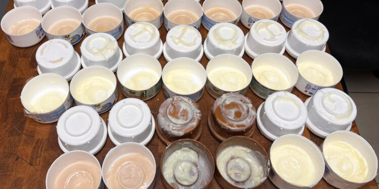 Incautan 21 potes de mascarilla capilar llenos de droga que iban hacia Australia