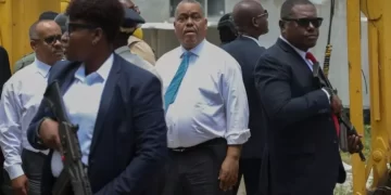 Primer ministro de Haití promete reconstruir hospital recuperado en Puerto Príncipe