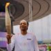 Rapero Snoop Dogg porta la antorcha en la ceremonia inaugural de Paris 2024