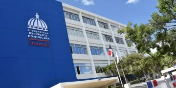 Ministerio de Trabajo pide flexibilizar jornadas laborales en zonas vulnerables por huracán Beryl