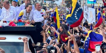 Una lucha y una promesa: El gran cierre de campaña de González y María Corina