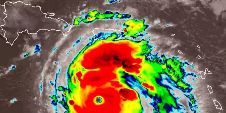 Huracán Beryl pone en alerta el Caribe, Centroamérica y México