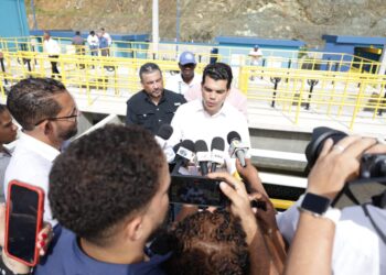 Wellington Arnaud encabeza prueba del Acueducto Múltiple Guanuma-Los Botados, provincia Monte Plata