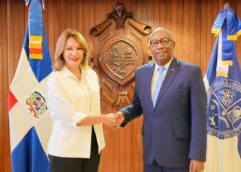 Rector UASD recibe visita de la Ministra de Cultura