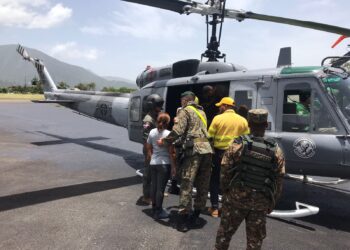 MIDE felicita a militares participaron en rescate de senderista en Constanza