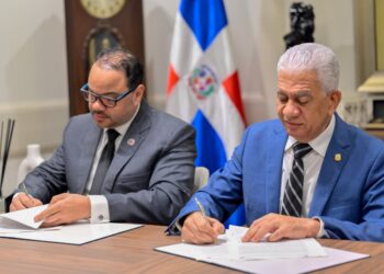 Presidente del Senado y Defensor del Pueblo firman acuerdo de cooperación interinstitucional