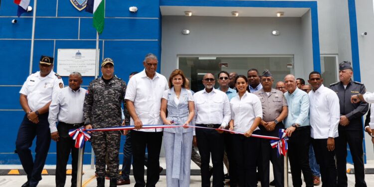 Inauguran destacamento en Sabana Perdida y deja iniciados los trabajos para otro en Los Jardines