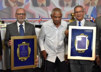 El Caribe y Felipe Rojas Alou homenajeados por el Instituto Duartiano en su 60 aniversario