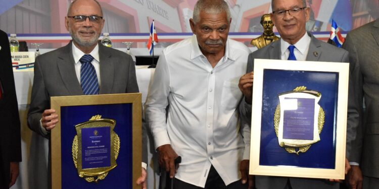 El Caribe y Felipe Rojas Alou homenajeados por el Instituto Duartiano en su 60 aniversario