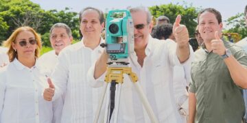 Abinader y Ministro Bonilla inician construcción de Hospital Traumatológico de San Cristóbal