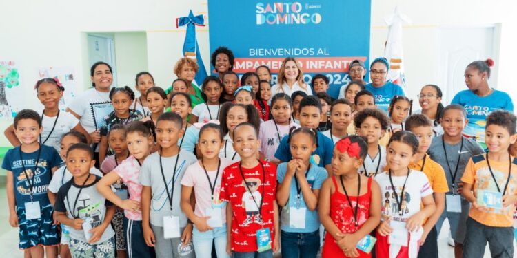 Alcaldía del DN lleva alegría a niños de la capital con campamento gratuito