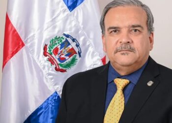 El diputado del PQDC, Elias Wessin Chávez pidio al presidente Luis Abinader “poner en ejecucion el Pacto de Nación