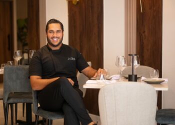 Juan Carlos Pichardo Inaugura su restaurante “La Estrofa”