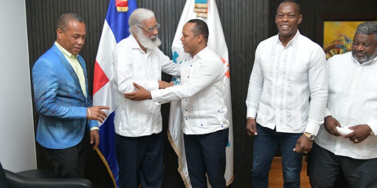 Fenatrano se reúne con el director del Intrant y plantean disposición para descongestionar varias vías del GSD