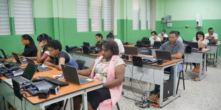 Concurso de Oposición Docente 2024 cierra con 9,698 postulantes aprobados