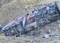 Al menos 20 muertos tras un autobús caer al abismo en Perú