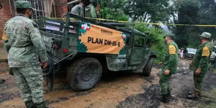 México incrementa a 13,372 los soldados desplegados ante el huracán Beryl