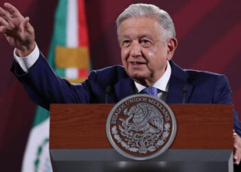 López Obrador dice que reconocerá el triunfo de Maduro si el CNE "confirma la tendencia