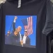 Tiendas en línea comienzan a vender camisetas con imagen de Trump tras atentado