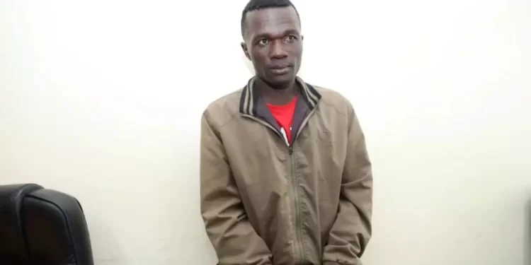Detienen a un hombre en Kenia que confesó haber matado y descuartizado a 42 mujeres